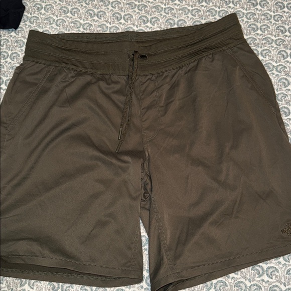 The North Face Pants - The North Face Women's green Shorts